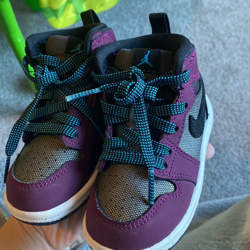 High top Jordan’s
